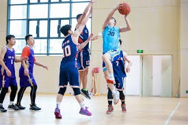 勒布朗詹姆斯，天生自带王者气质!